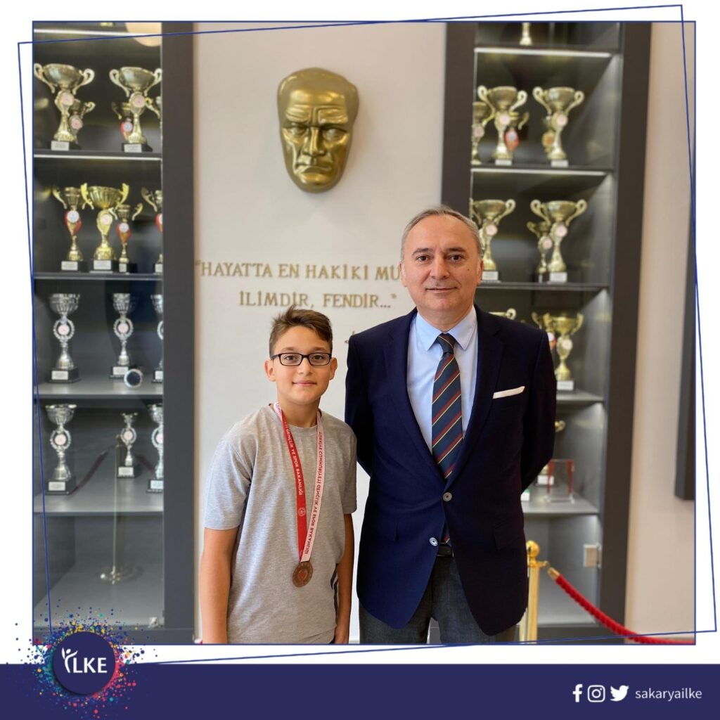 Öğrencimiz Satranç Turnuvasında 4. olmuştur.